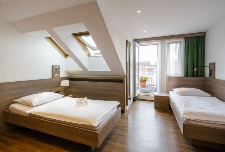 Bedroom 3, Lucia Hotel, Wien