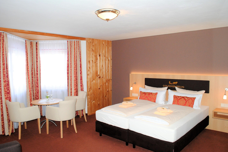 Bedroom 4, Landgasthof Goldener Pflug, Rosenheim