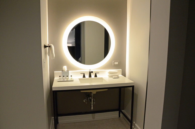 Bathroom 4, Samuel Elbert Hotel, Elbert