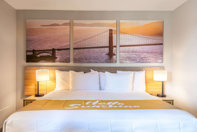 Bedroom 3, Days Inn by Wyndham Red Bluff, Tehama