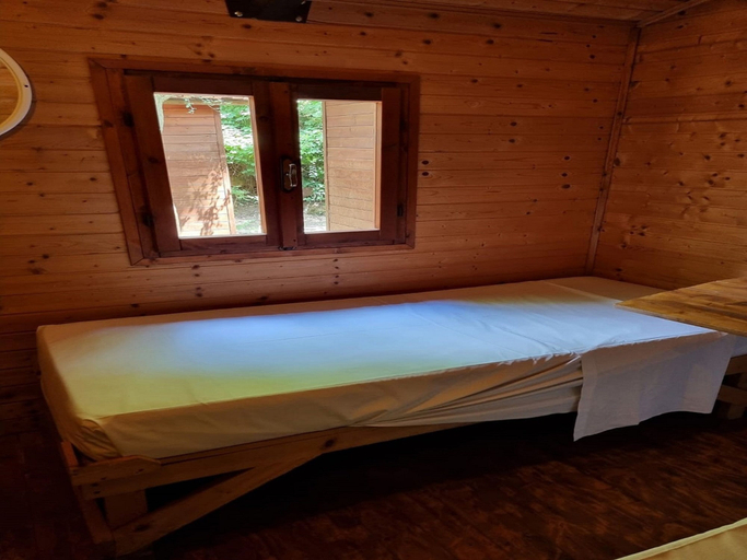 Bedroom 3, Seven Hills Camping Village, Rome
