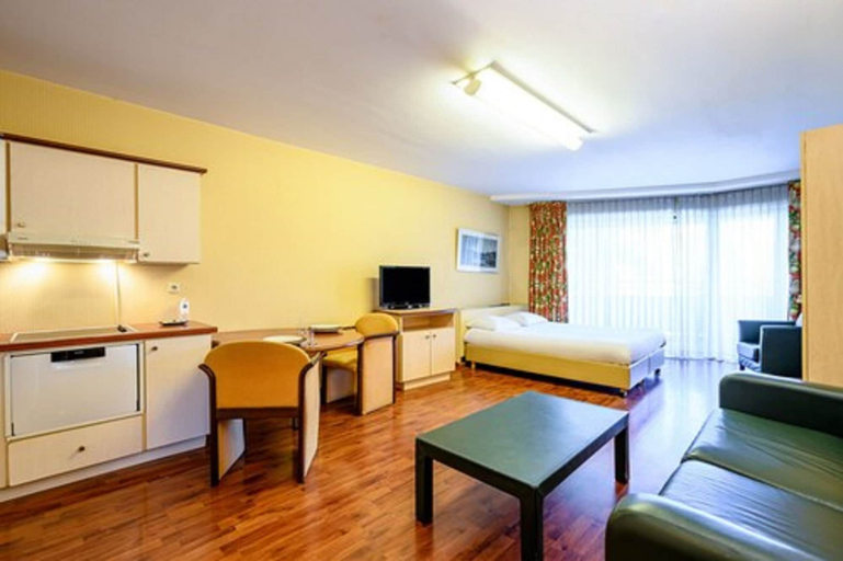 Bedroom 2, B-aparthotel Montgomery, Bruxelles