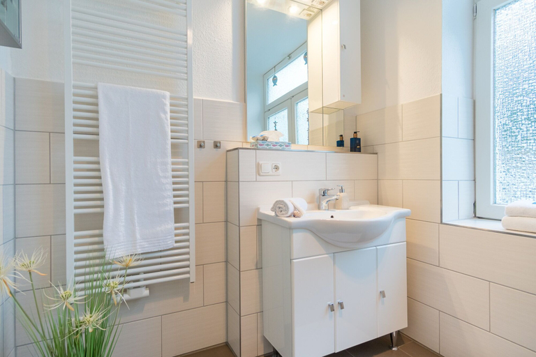 Bathroom 4, Ein Bett im Norden Nr. 7, Ostholstein
