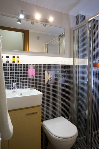 Bathroom 5, Polis Apartments, Central Macedonia