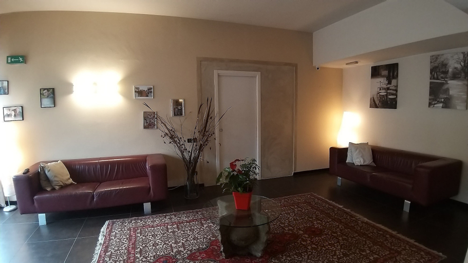 Public Area 3, Hotel Cavalieri del Tau, Lucca