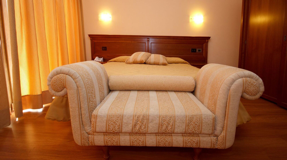 Bedroom 4, Hotel Panoramic, Siena