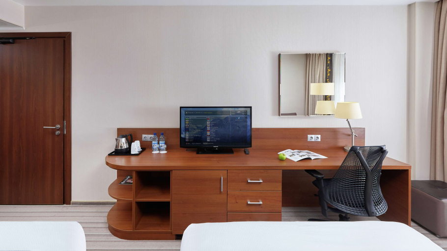 Bedroom 3, Hilton Garden Inn Kaluga, Kaluga gorsovet