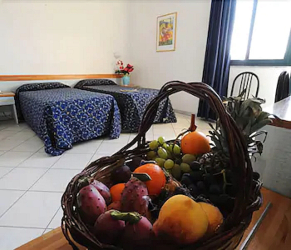 Food & Drinks 5, Villa Orchidea, Ragusa