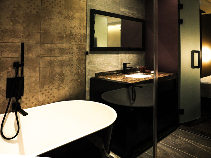 Bathroom 4, KK Times Square Hotel, Kota Kinabalu