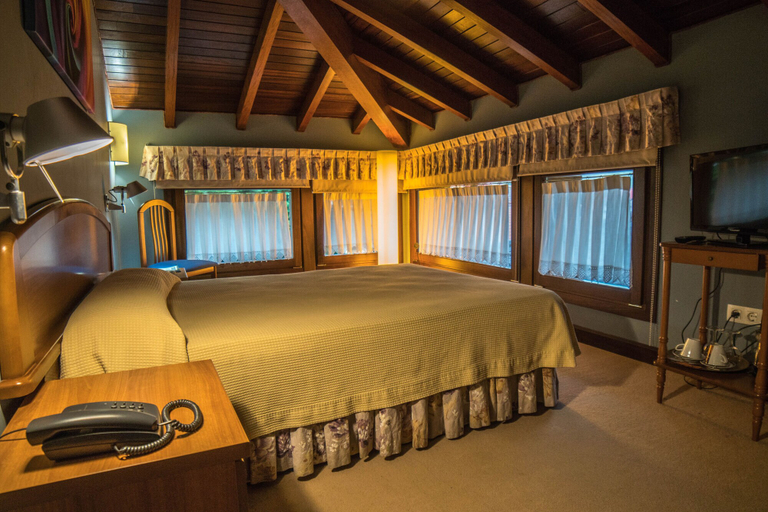 Bedroom 3, Gran Hotel Rural Cela, Asturias