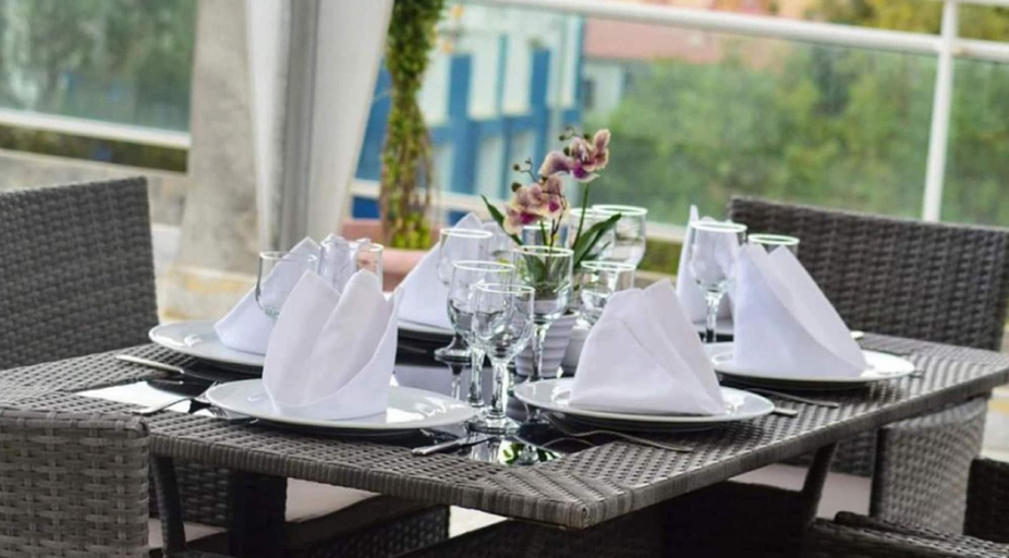 Food & Drinks 5, L Olympic, Cheraga