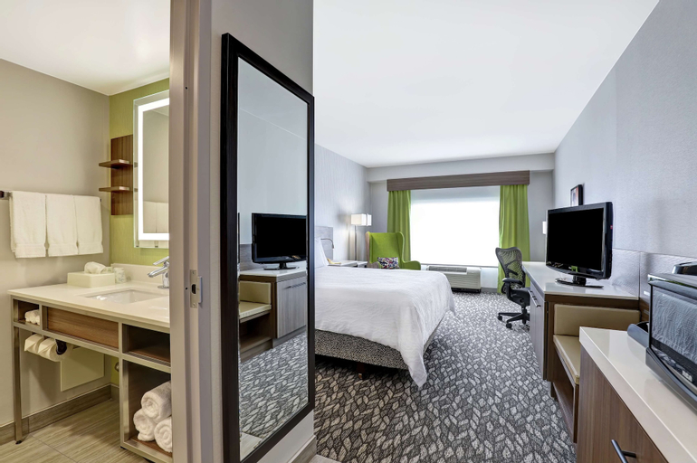 Bedroom 3, Hilton Garden Inn Toronto/Ajax, Durham