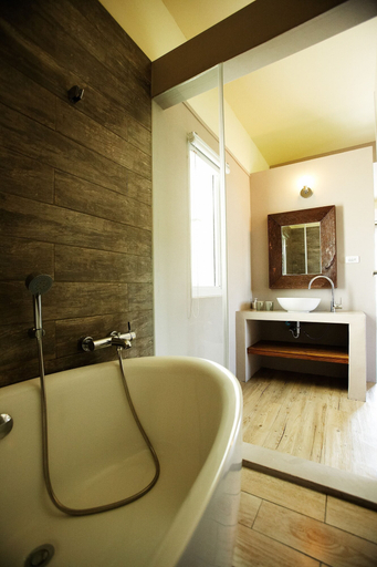 Bathroom 3, ChuYuMeet, Pingtung