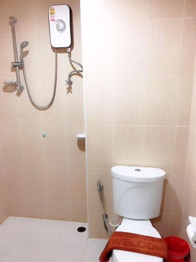 Bathroom 3, Trang Grand Mansion, Muang Trang