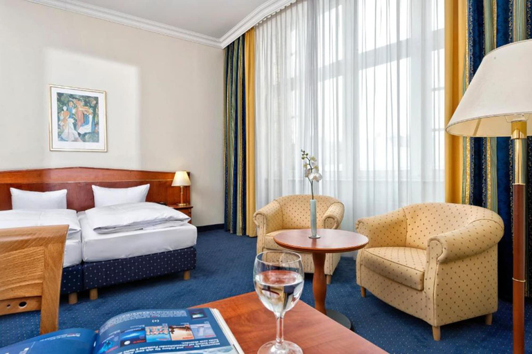 Bedroom 3, Wyndham Garden Berlin Mitte, Berlin