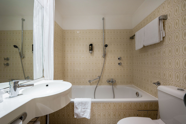 Bathroom 4, Hotel Arosa - Düsseldorf Oberkassel, Düsseldorf