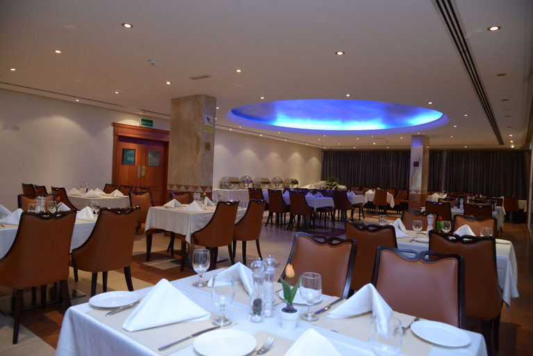 Food & Drinks 4, Al Madina Suites Doha, Doha