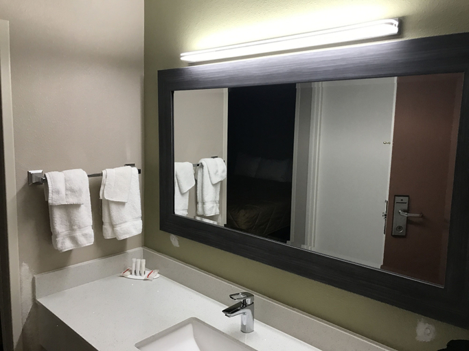 Bathroom 4, Baymont by Wyndham Plano, Collin