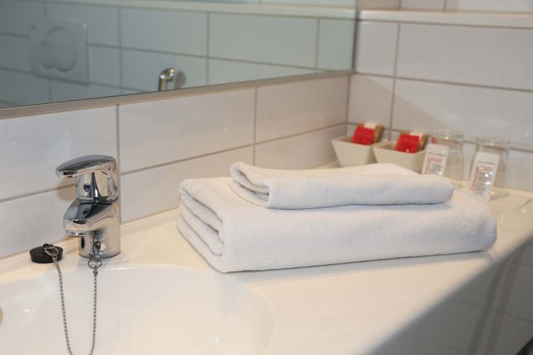 Bathroom 5, Original Sokos Hotel Vaakuna Mikkeli, Southern Savonia