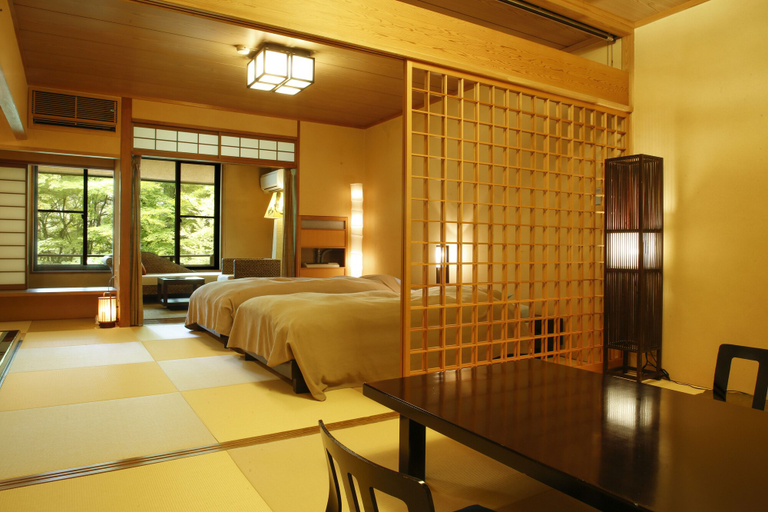 Bedroom 3, Tateshina Ai, Chino