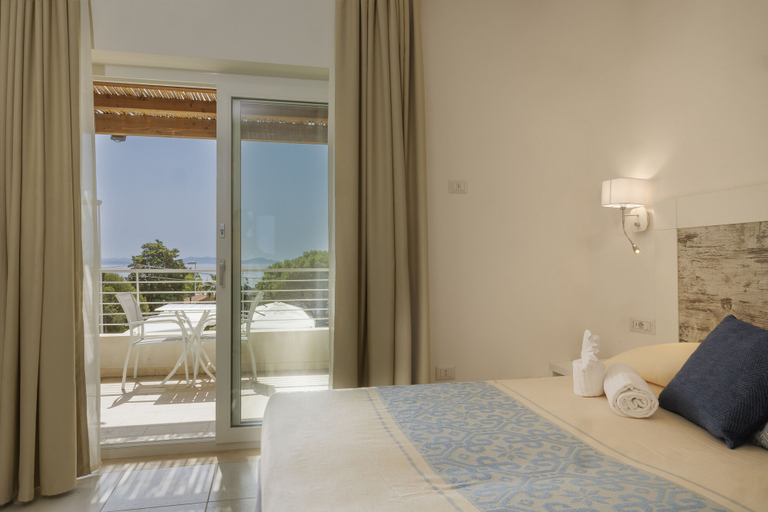 Bedroom 5, Mercury Beach Hotel, Carbonia-Iglesias