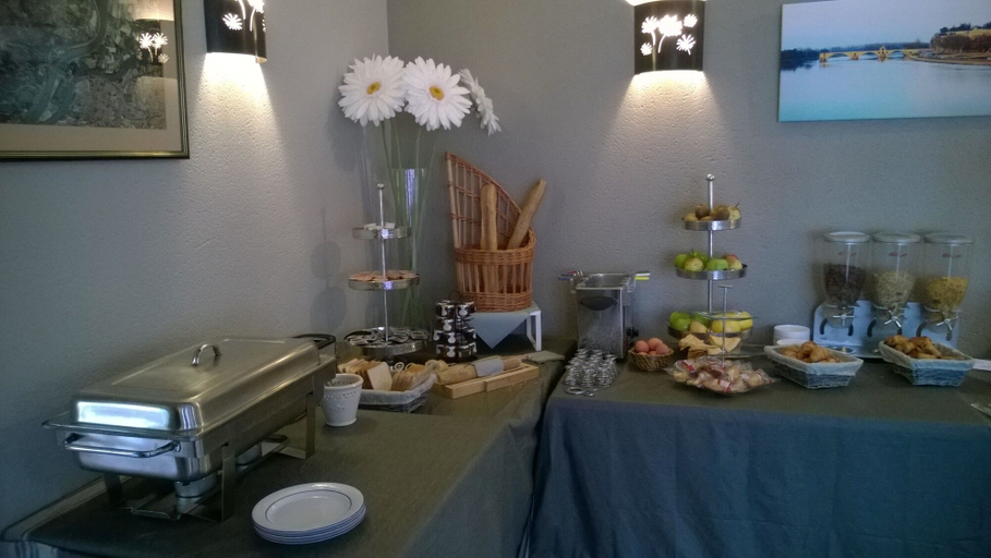 Food & Drinks 5, Hotel Restaurant La Ferme, Vaucluse
