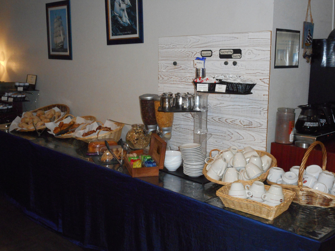 Food & Drinks 5, Les Gens De Mer La Rochelle, Charente-Maritime