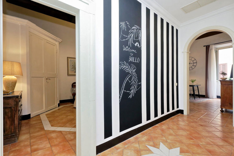 Others 5, Leonita Apartment, Rome
