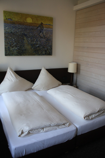 Bedroom 2, Alte Brauerei Mertingen, Donau-Ries