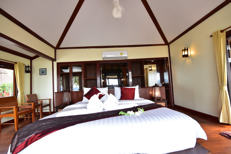 Bedroom 4, Koh Mook Sivalai Beach Resort, Kantrang
