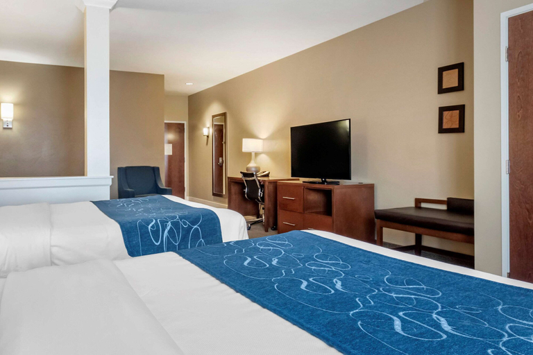 Bedroom 3, Comfort Suites Airport - University, Gallatin