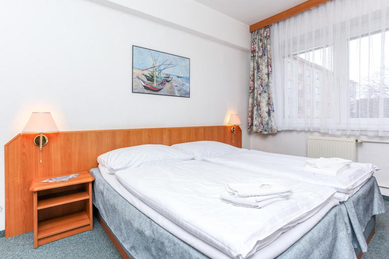 Bedroom 4, Hotel Astra, Praha 10