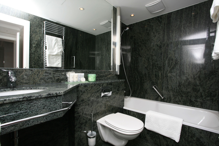 Bathroom 5, Allgäu Stern Hotel, Oberallgäu