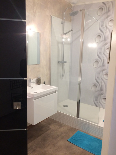 Bathroom 5, Loft Zen Bordeaux, Gironde