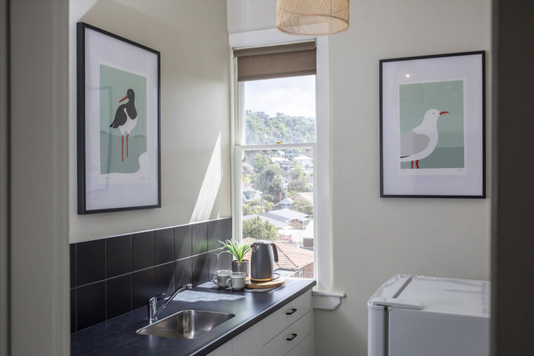 Bathroom 4, Majestic Mansions - Apartments at St Clair, Dunedin