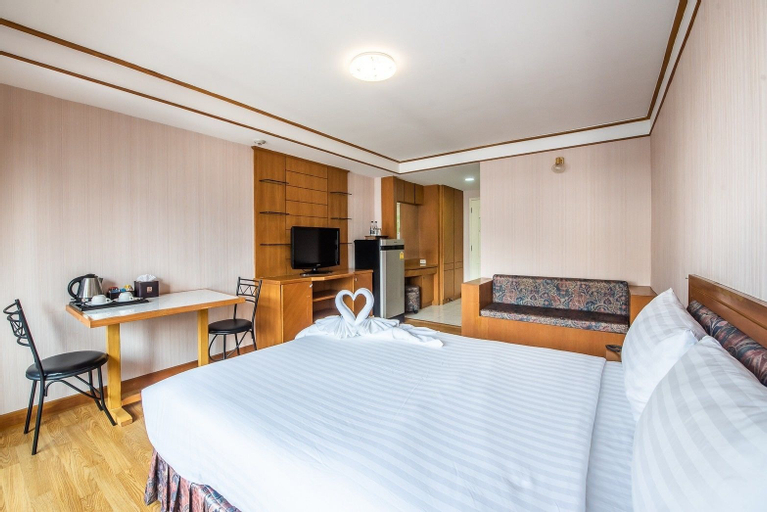Bedroom 3, Roseate Ratchada, Huai Kwang