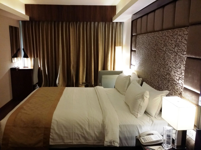 Bedroom 3, Hotel Oxina Lygon, Tiruchirappalli