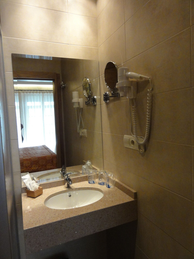 Bathroom 3, Mapoula, A Coruña