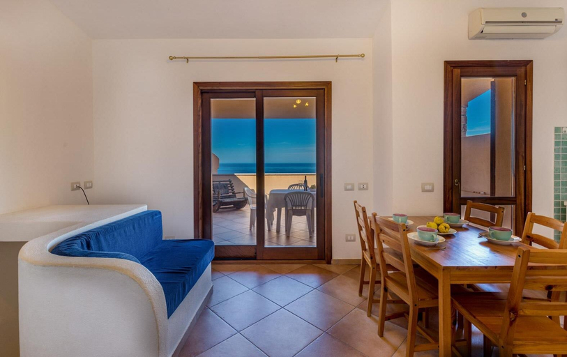 Others 5, Casa Rosa Tre, Olbia-Tempio