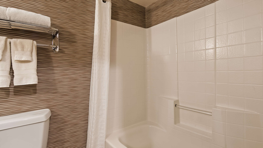Bathroom 4, Best Western Plus Rama Inn & Suites, Stanislaus