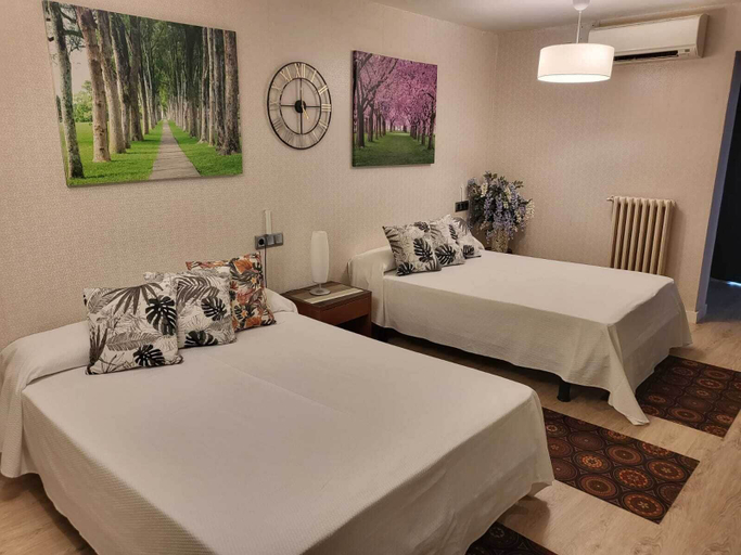 Bedroom 4, Hotel Travé, Girona