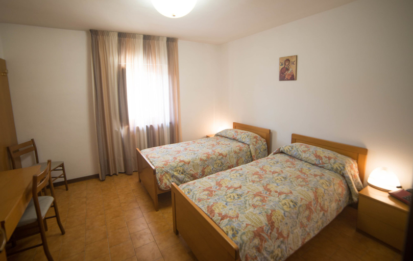 Bedroom 3, Casa Montana S. Maddalena di Canossa, Belluno