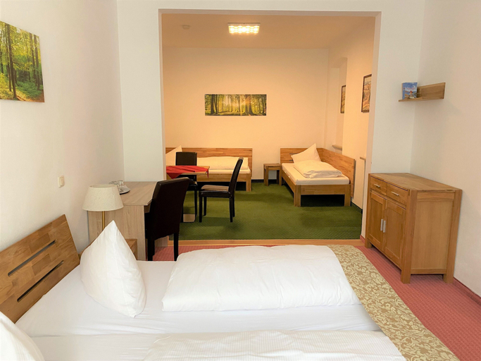 Bedroom 3, Hotel Schwabenwirt, Berchtesgadener Land