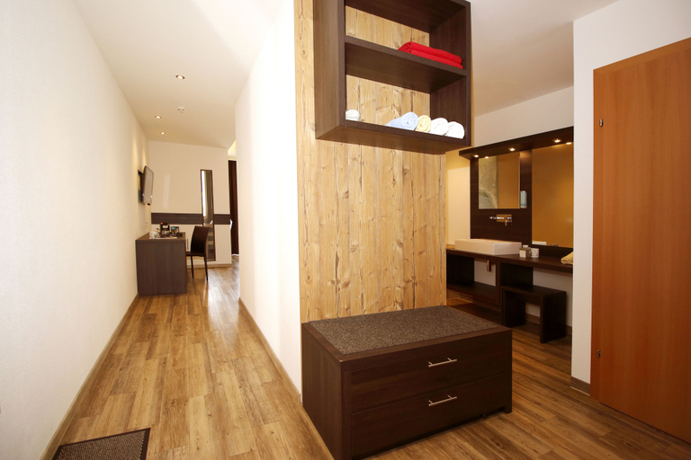 Others 5, Senner Suites Zillertal, Schwaz