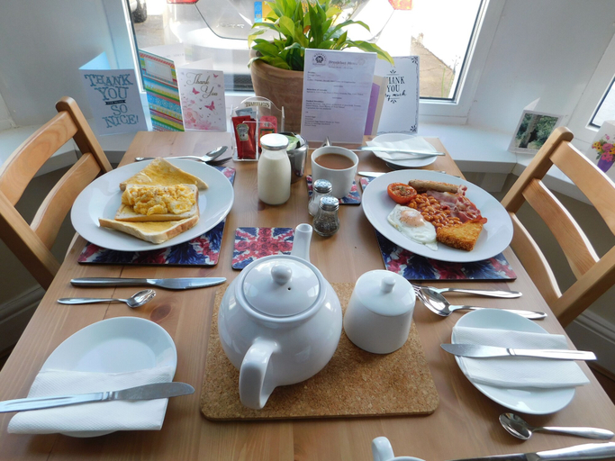 Food & Drinks 5, St Weonards Hotel, Torbay