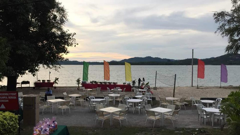 Food & Drinks 4, The Orient Star Resort Lumut, Manjung