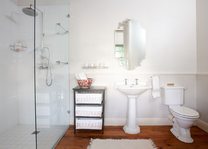 Bathroom 5, Bartholomeus Klip Farmhouse, Cape Winelands