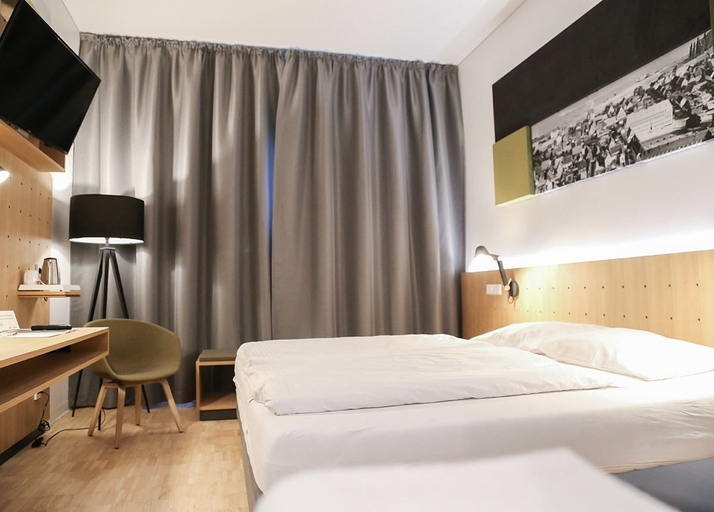 Bedroom 3, mk | hotel rüsselsheim, Groß-Gerau