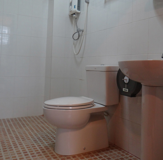 Bathroom 4, Villa Somphong, Luang Prabang
