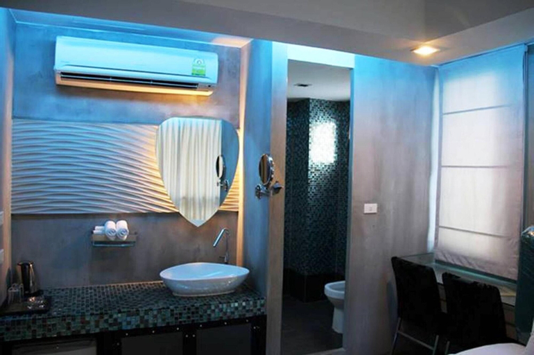 Bedroom 14